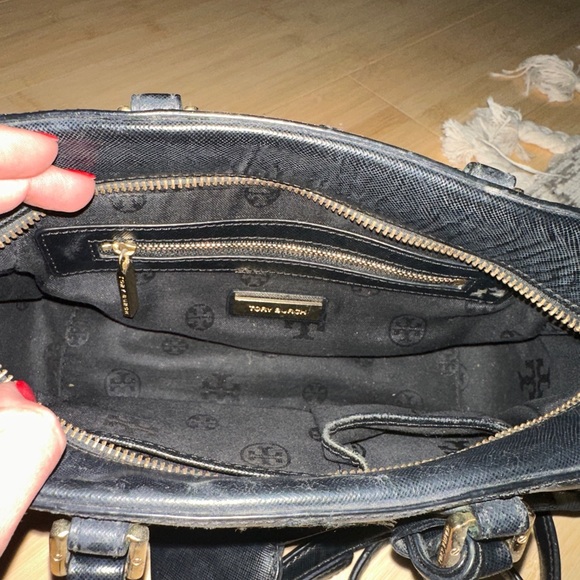 Tory Burch Crossbody Purse - Picture 4 of 4